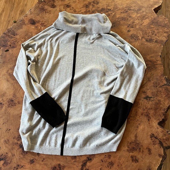 Verve Ami Black and Gray Cowl Neck Sweater size medium - Picture 5 of 9